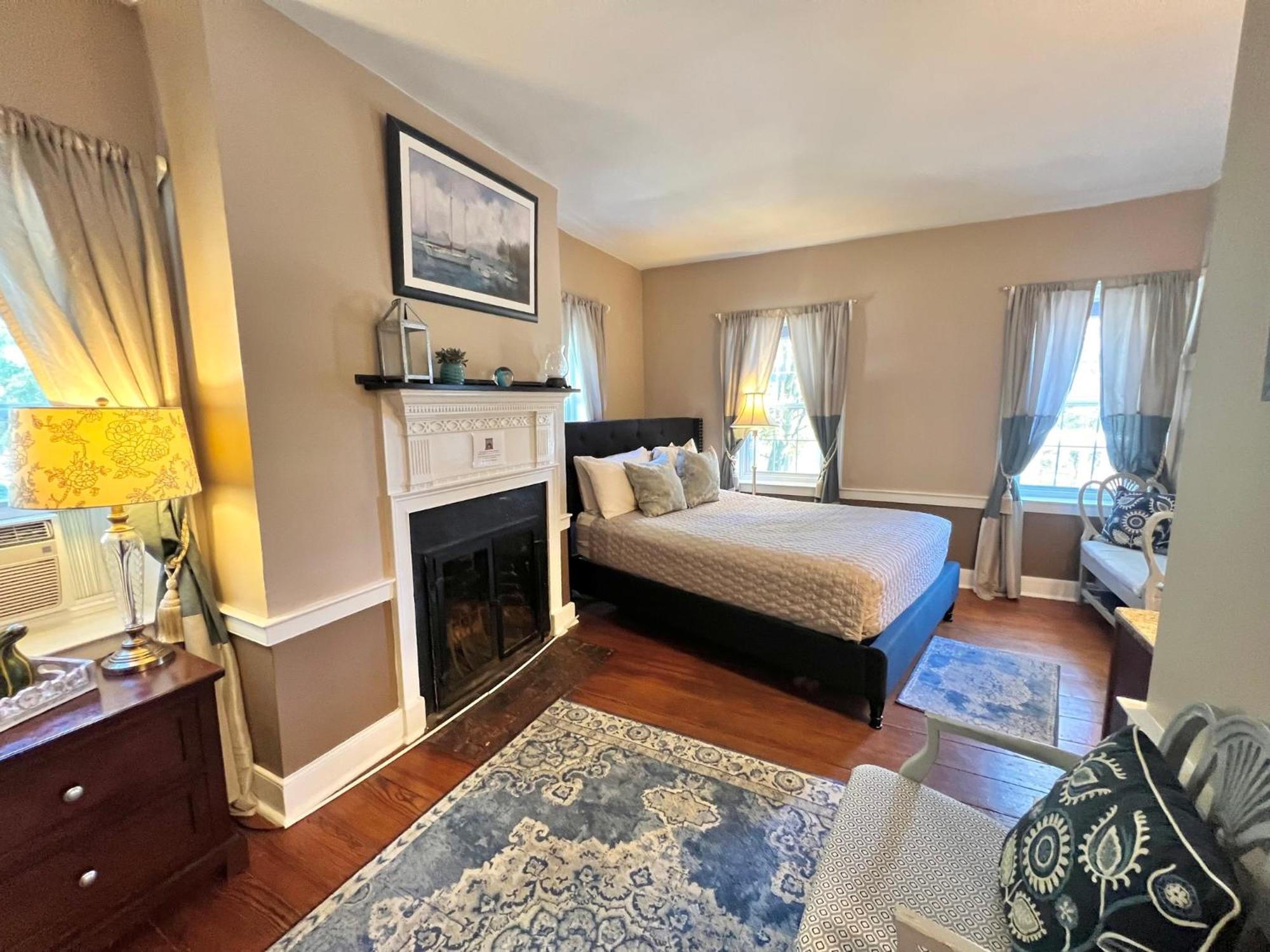 Inn Old Brick 3*