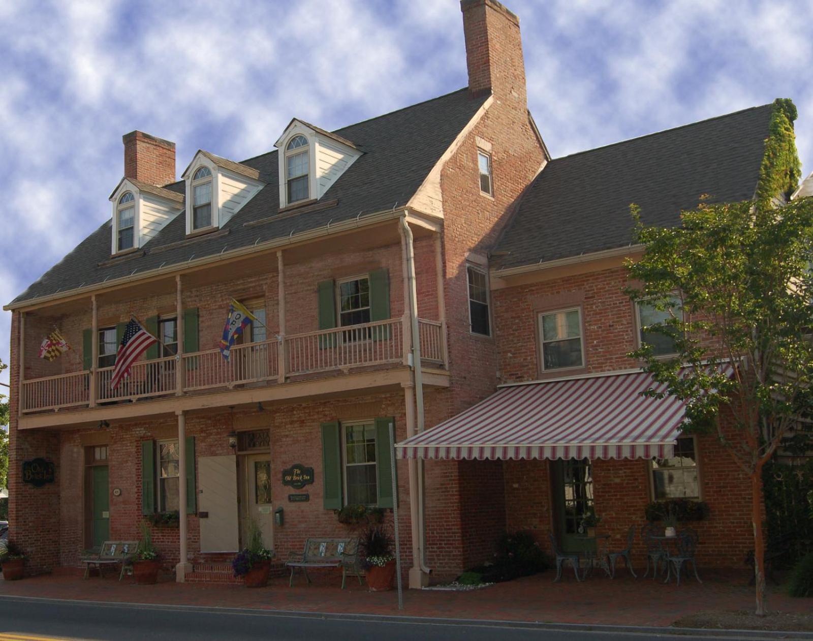 Inn Old Brick 3*